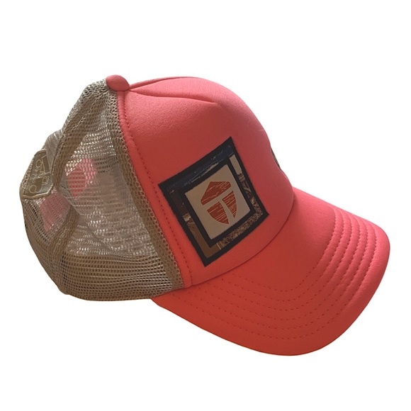 Bigtruck Truckee Base Camp for a big life hat - Picture 1 of 10